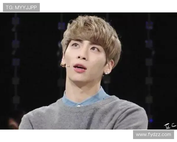 贝林厄姆携女友庆祝28岁生日 合照温馨满满犹如进球般甜蜜