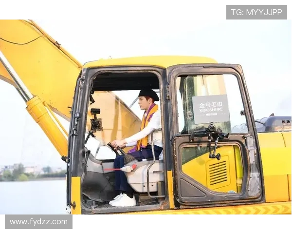 挖掘机安全带强制使用